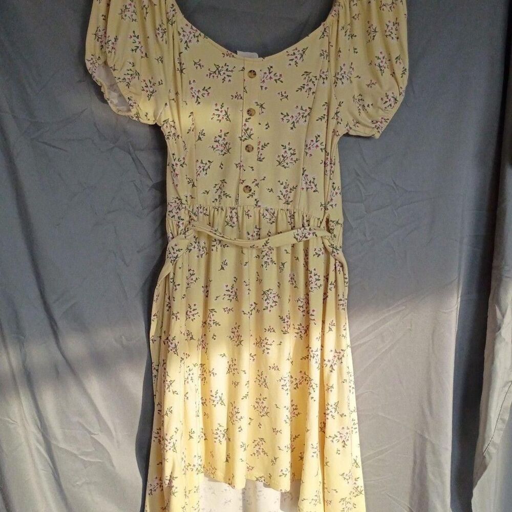 No Boundaries Juniors' Yellow Cottage Core Y2K Puff-Sleeve Peasant Dress w/ Belt